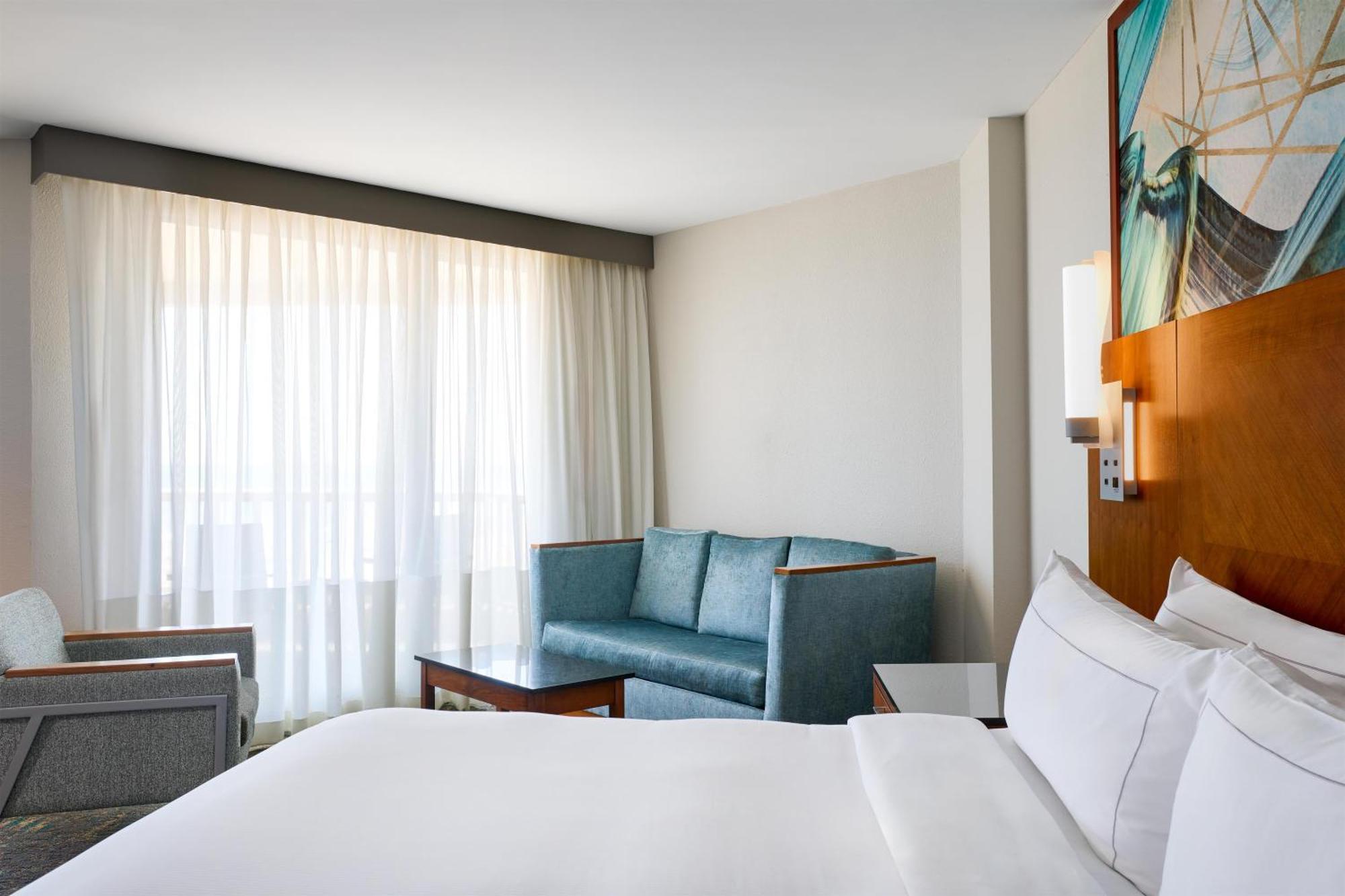 Corner King Room Sofa Bed Oceanfront View